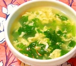 セロリの葉と卵のスープ